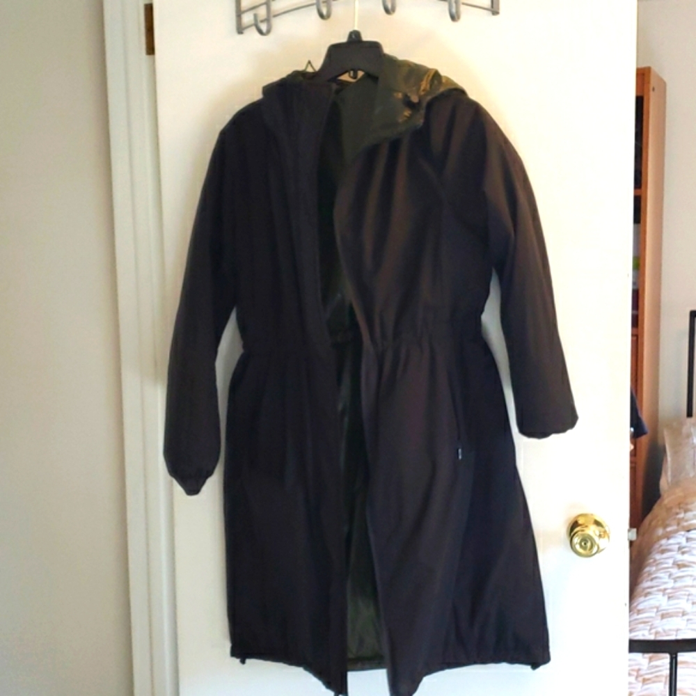 Coat - Picture 4 of 4